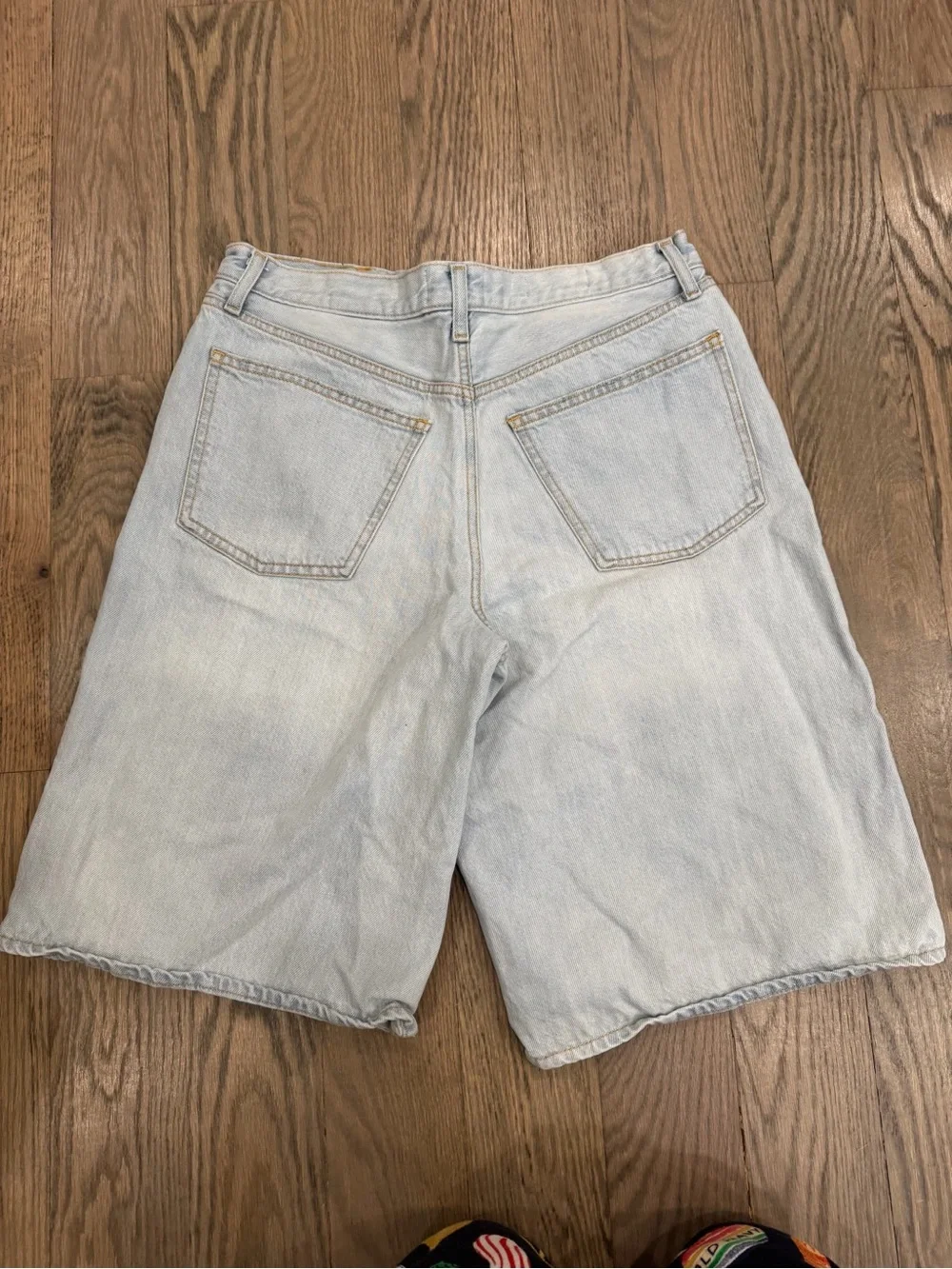 Universal Thread Light Wash Distressed Denim Long Shorts High-Rise Women’s 10/R